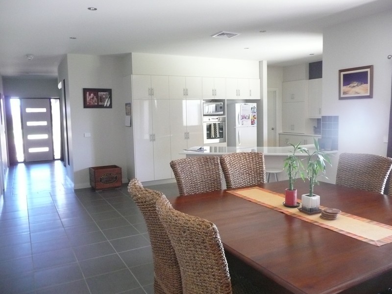 8 Nicholas Avenue, Mildura VIC 3500