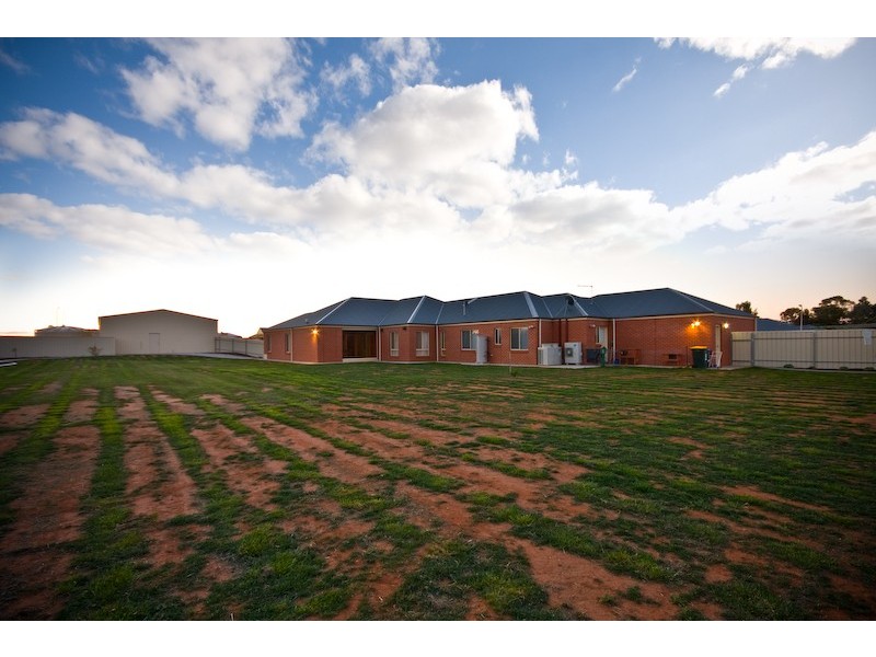 710 Cureton Avenue, Mildura VIC 3500