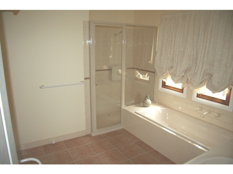 6 Summerhill Drive, Mildura VIC 3500