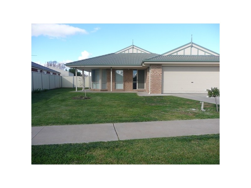 28 Etherington Drive, Mildura VIC 3500