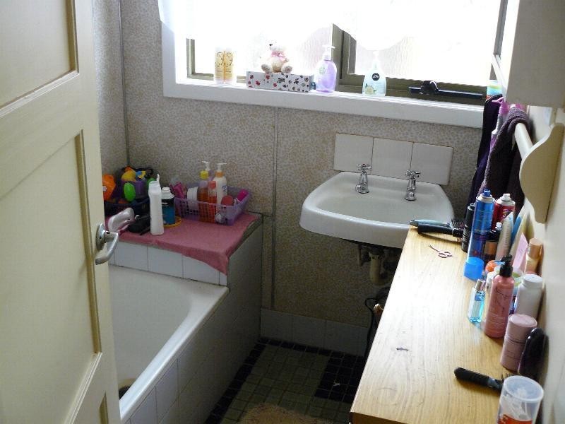 4 Murray Avenue, Red Cliffs VIC 3496