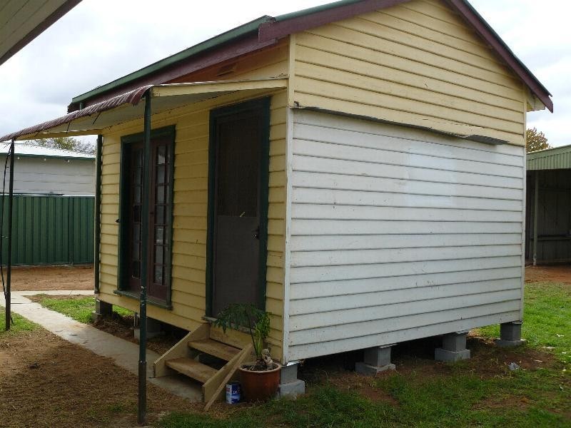 4 Murray Avenue, Red Cliffs VIC 3496