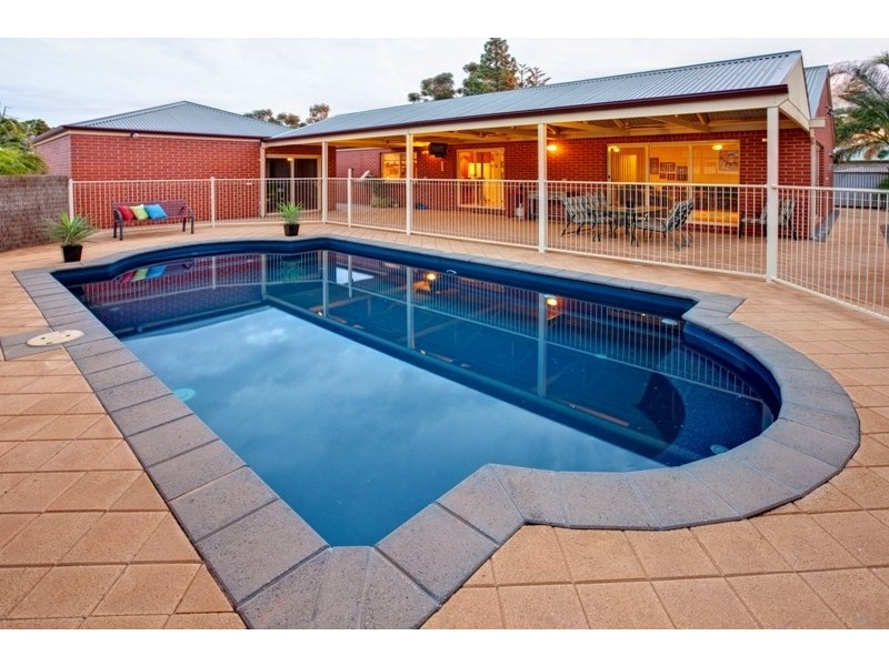 5 Melia Avenue, Red Cliffs VIC 3496