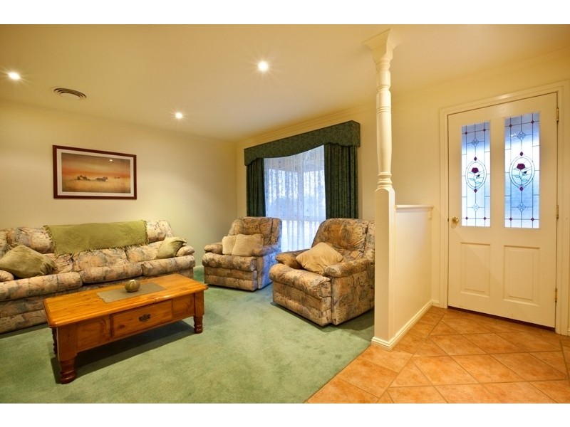 5 Melia Avenue, Red Cliffs VIC 3496