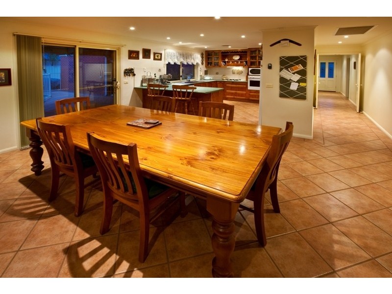 5 Melia Avenue, Red Cliffs VIC 3496