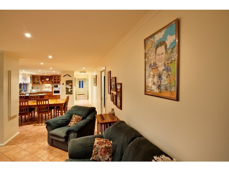 5 Melia Avenue, Red Cliffs VIC 3496