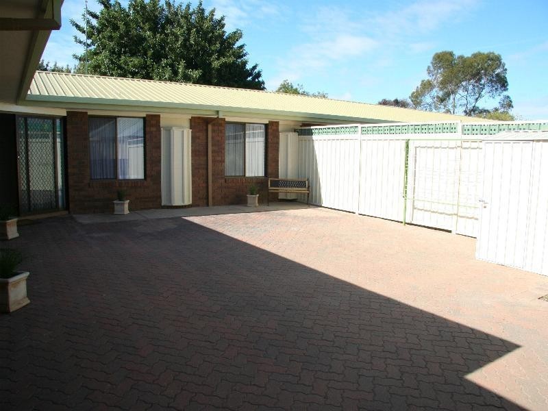42 Box Street, Merbein VIC 3505