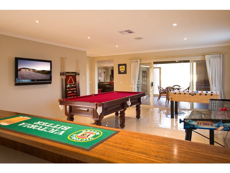 710 Cureton Avenue, Nichols Point VIC 3501