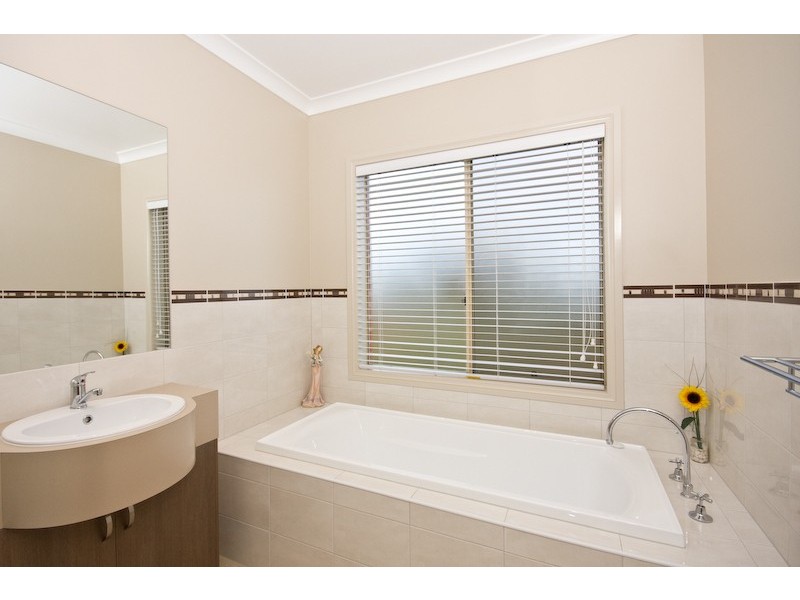 710 Cureton Avenue, Nichols Point VIC 3501