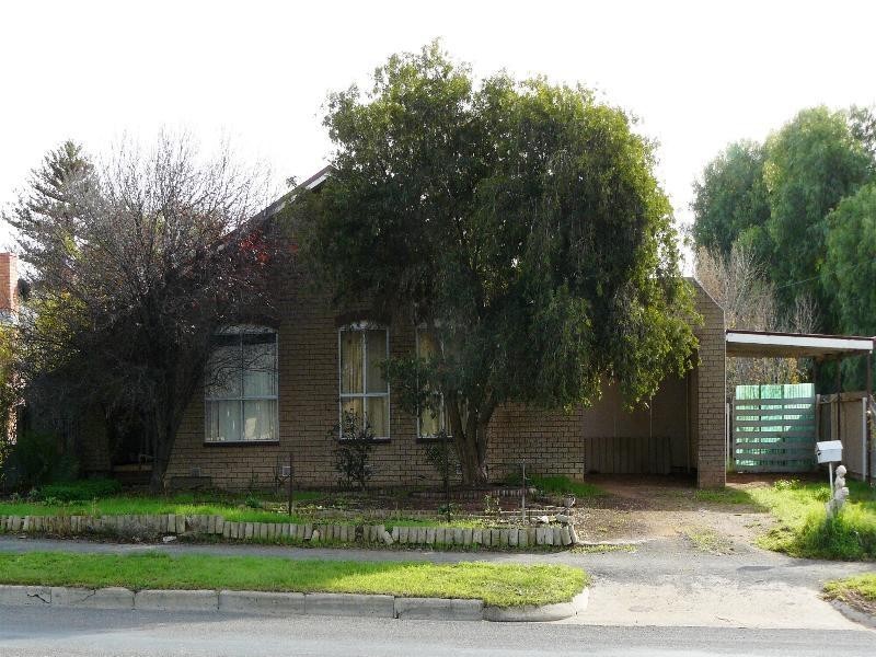 5 Gregory Street, Ouyen VIC 3490