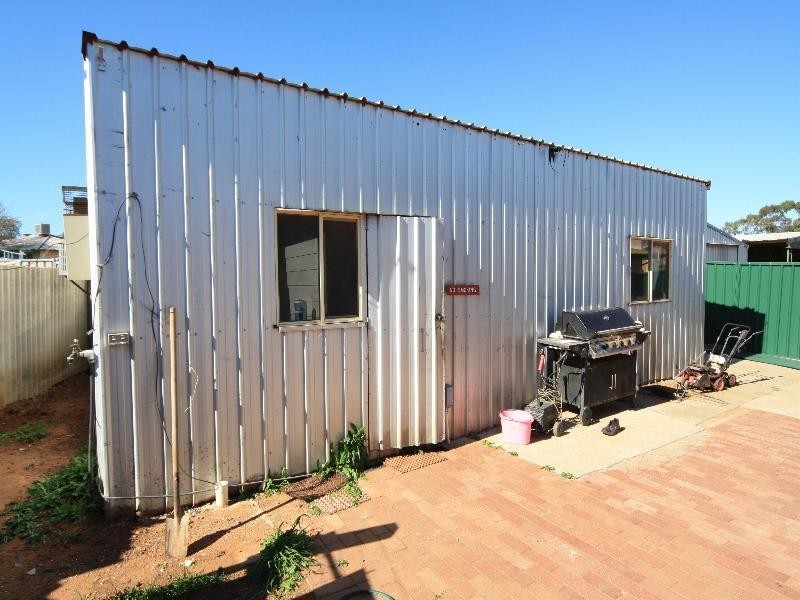 6 Murray Avenue, Red Cliffs VIC 3496