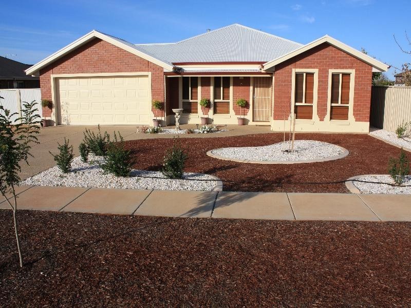 22 Melaleuca Street, Buronga NSW 2739