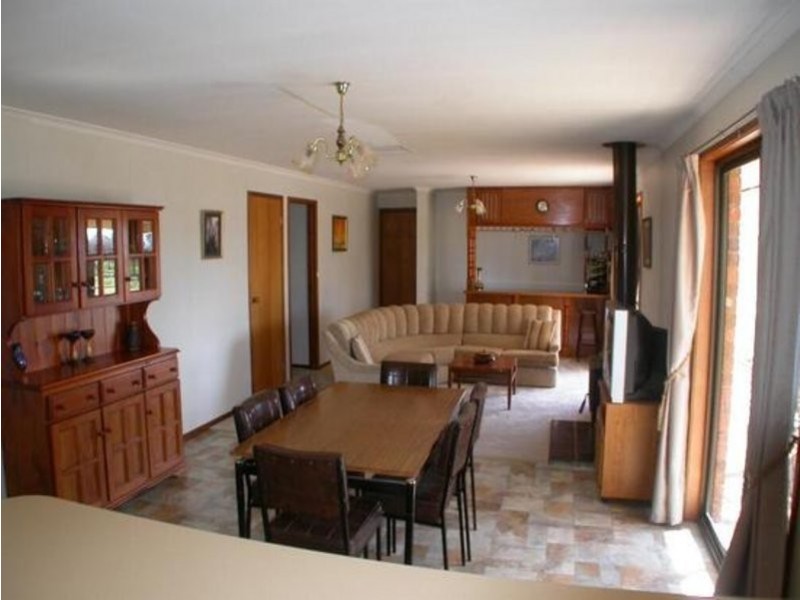 104 Kulkyne Way, Red Cliffs VIC 3496