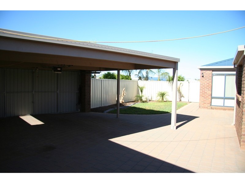 9 Kyamber Close, Mildura VIC 3500