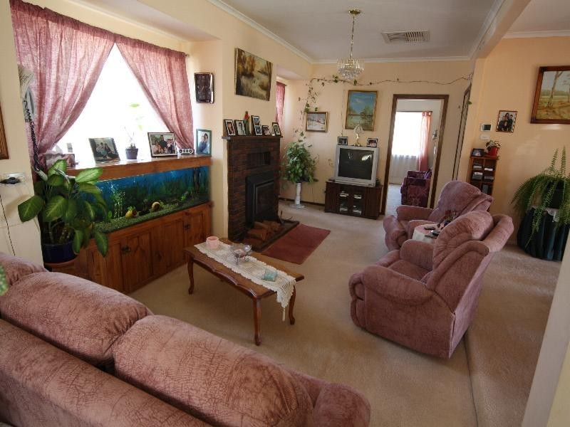 17 Lachlan Parade, Red Cliffs VIC 3496