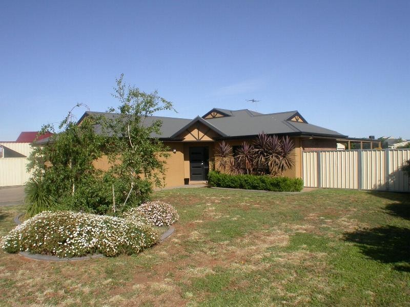 44 Tulane Drive, Mildura VIC 3500