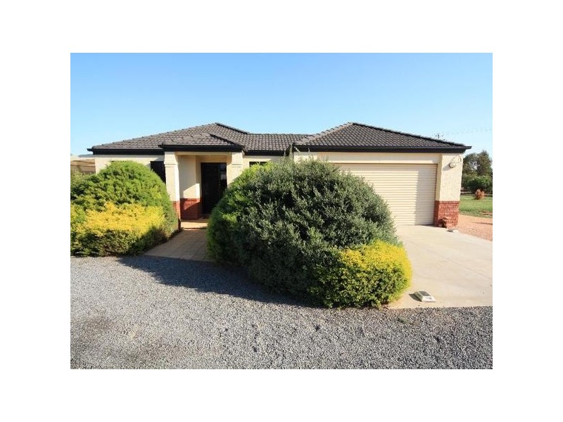 19 Cobb & Co Way, Gol Gol NSW 2738