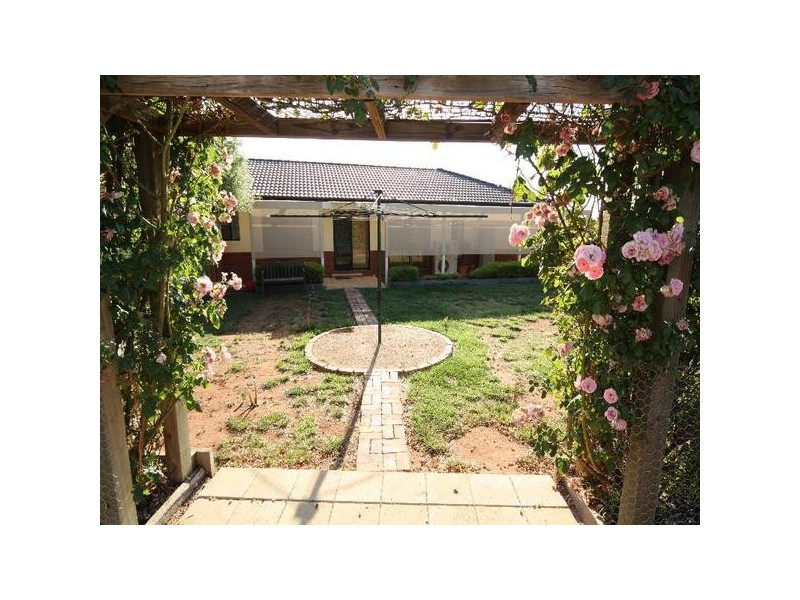 19 Cobb & Co Way, Gol Gol NSW 2738