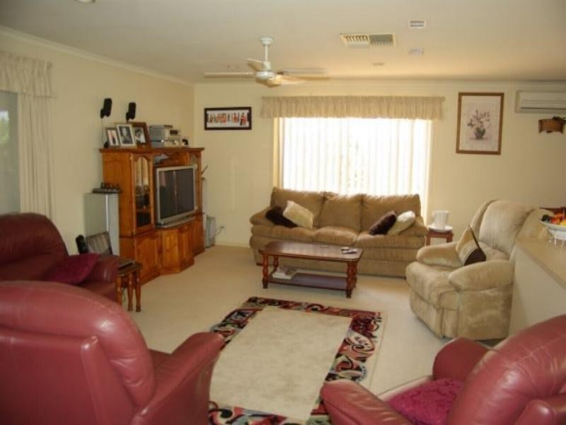 8 Macquarie Court, Mildura VIC 3500