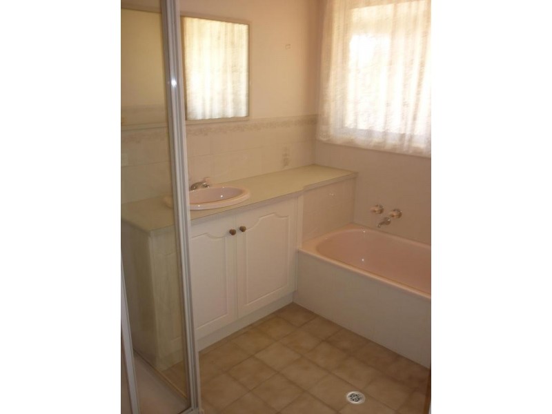 2/1 Taminga Court, Mildura VIC 3500