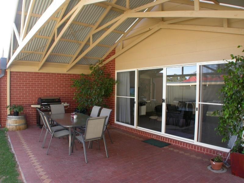 16 Wattle Avenue, Mildura VIC 3500