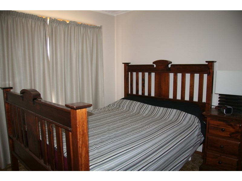 87 Wood Street, Gol Gol NSW 2738
