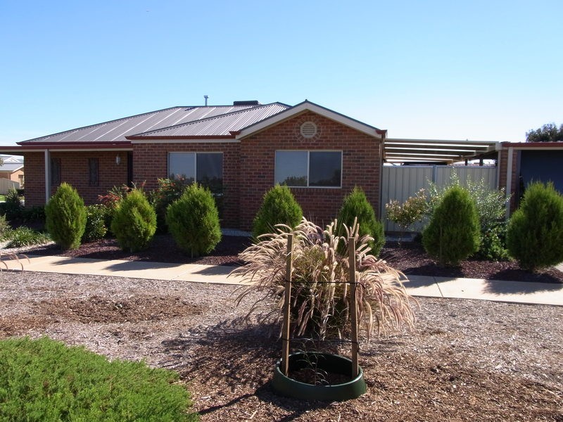 38 Belle Gardens Drive, Mildura VIC 3500