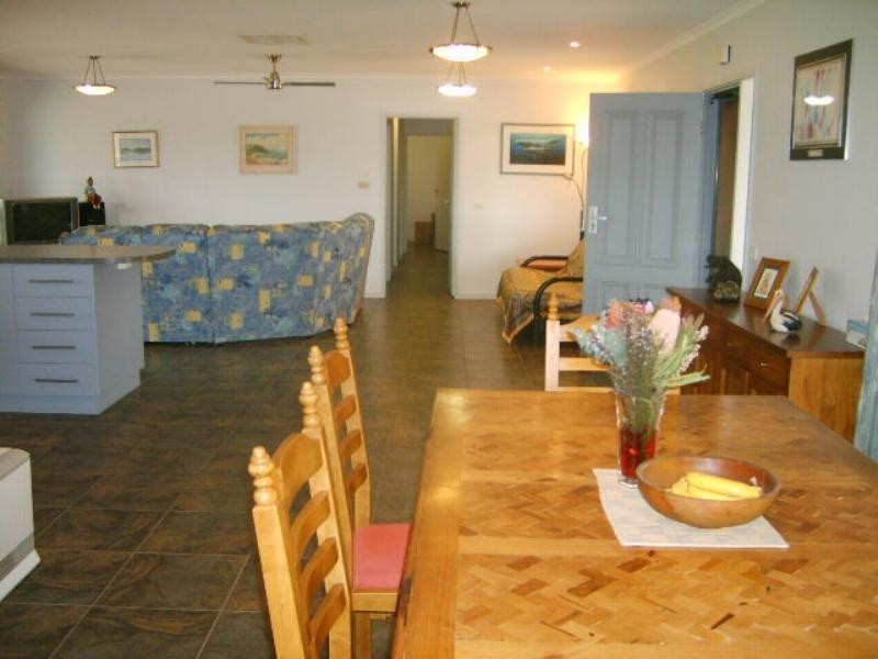 10 Lakeside Drive, Mildura VIC 3500