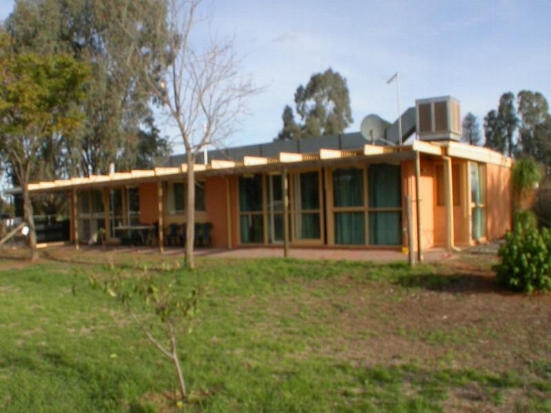 70 Ginquam Avenue, Mildura VIC 3500