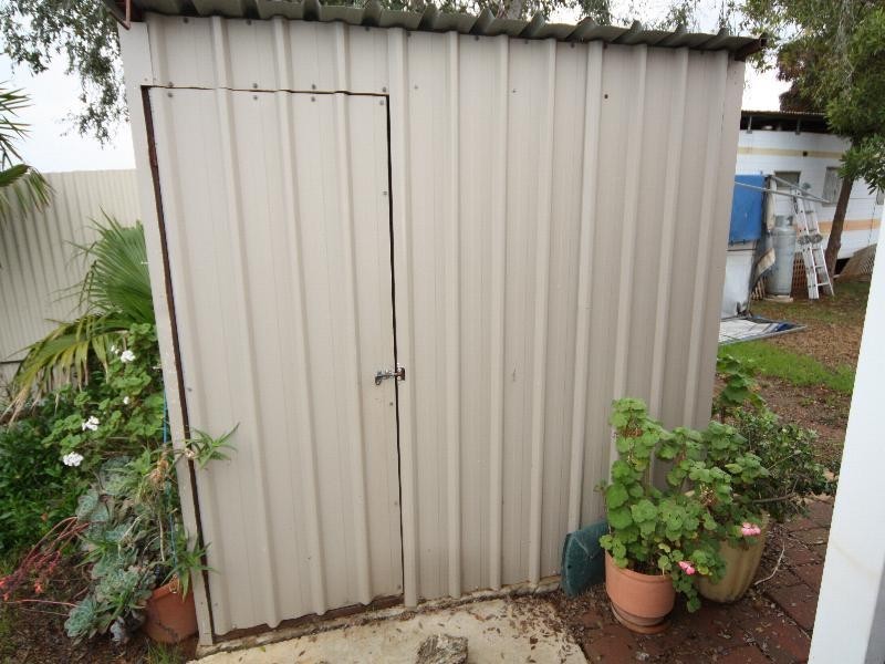 Site 1 Sunraysia Holiday Park, Sturt Highway, Mildura VIC 3500