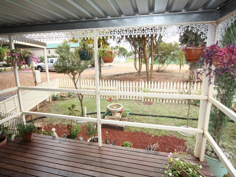 Site 1 Sunraysia Holiday Park, Sturt Highway, Mildura VIC 3500