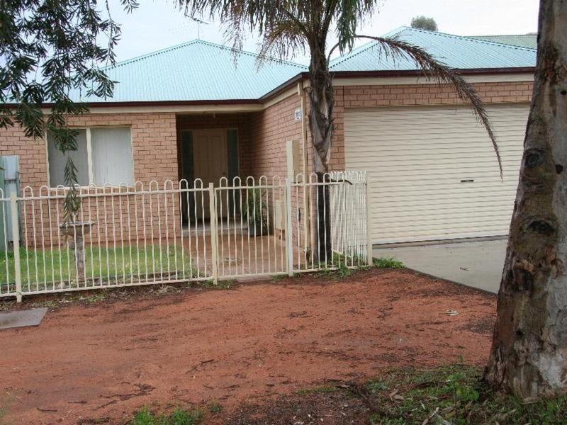 665 & 667 Koorlong Avenue, Irymple VIC 3498
