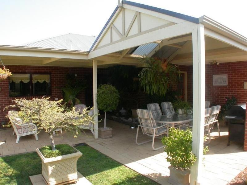 8 Ularara Drive, Mildura VIC 3500