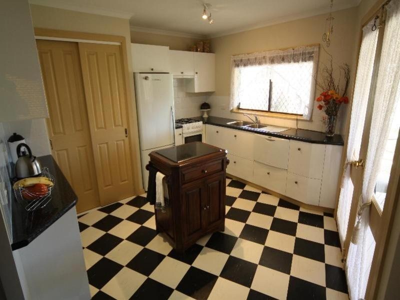 67 Douglas Avenue, Mildura VIC 3500