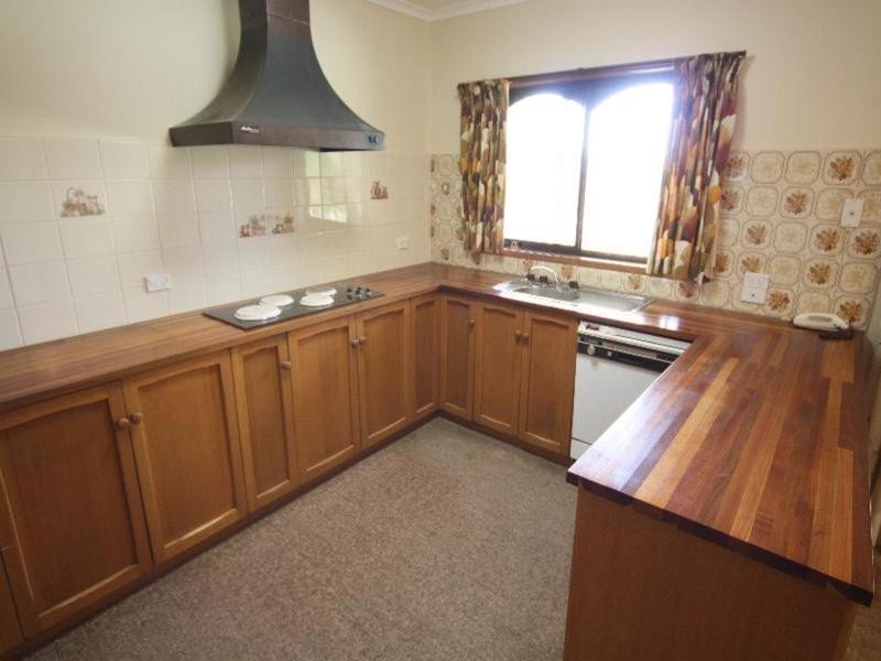 39 Riverview Drive, Dareton NSW 2717