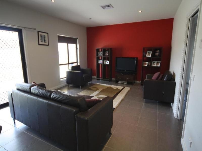8 Nicholas Avenue, Mildura VIC 3500