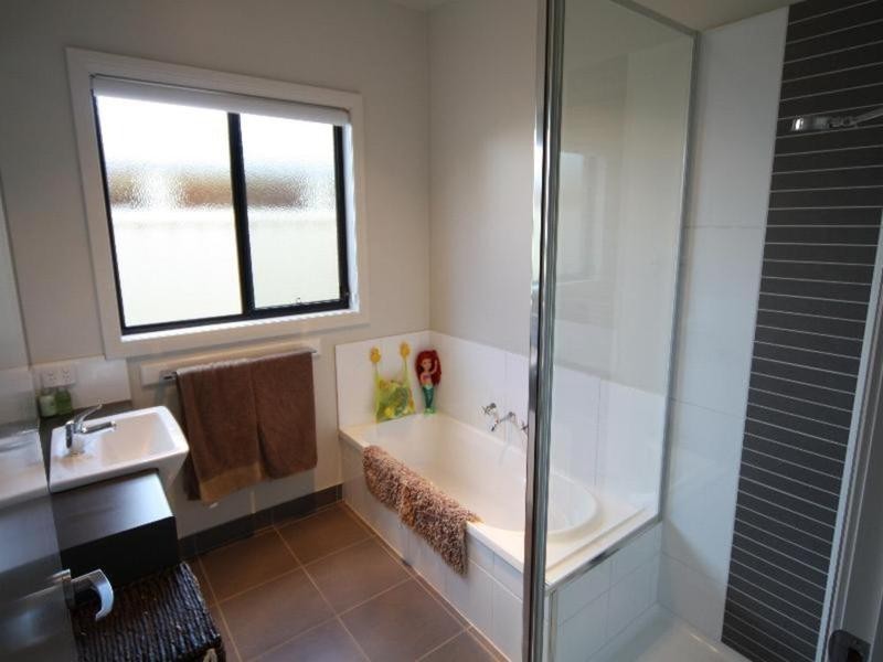 8 Nicholas Avenue, Mildura VIC 3500