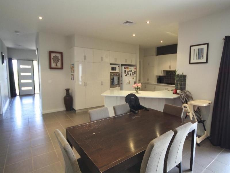 8 Nicholas Avenue, Mildura VIC 3500