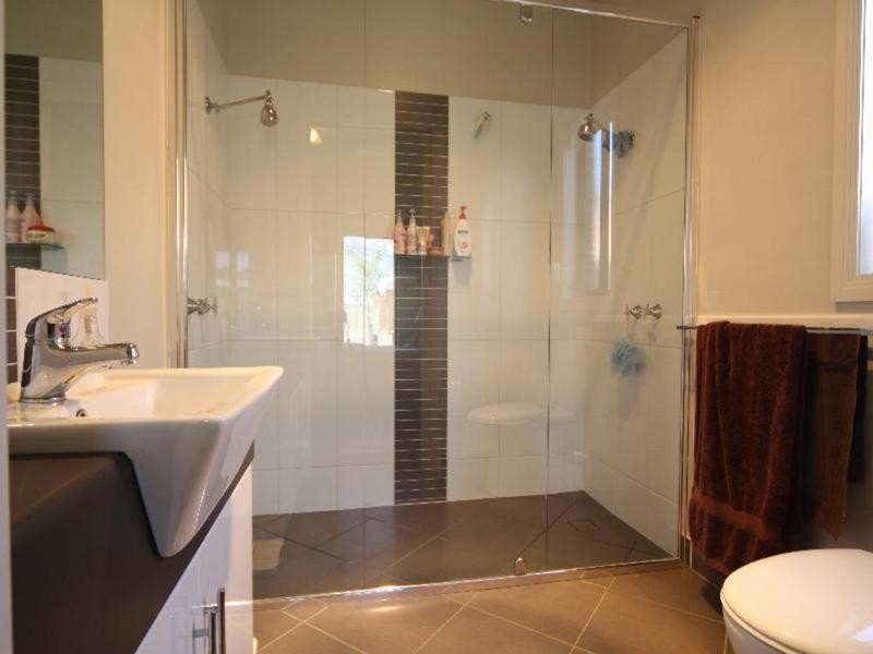 8 Nicholas Avenue, Mildura VIC 3500