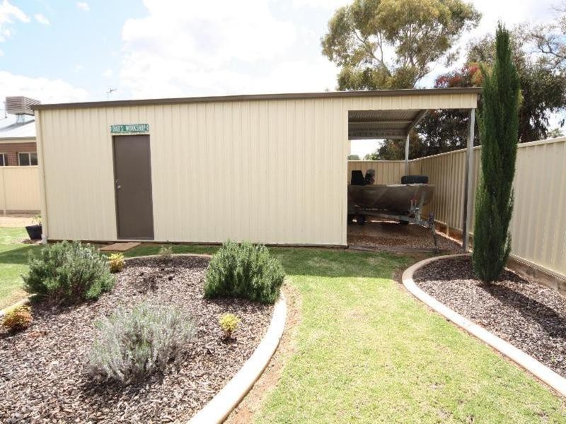 8 Nicholas Avenue, Mildura VIC 3500