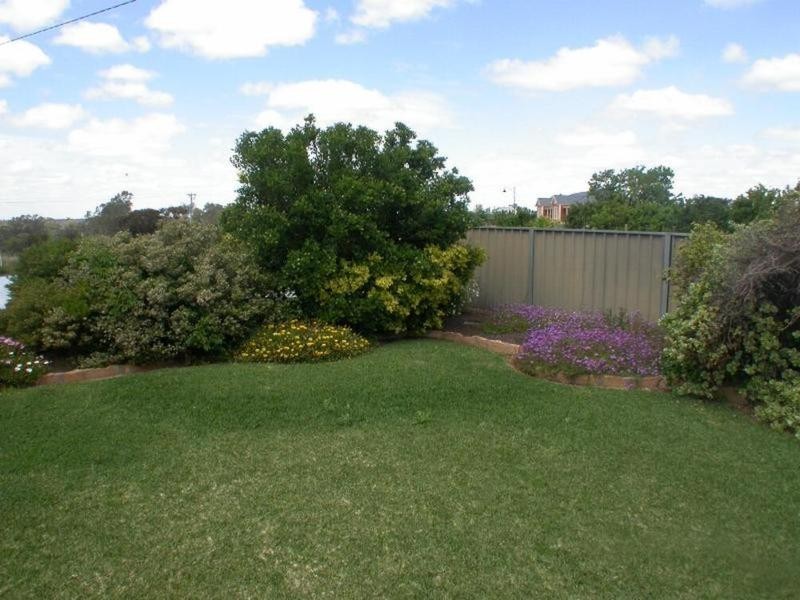 814 Cureton Avenue, Nichols Point VIC 3501