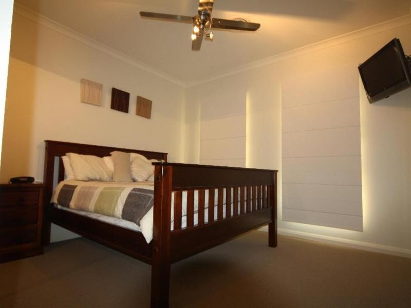 4 Robert Court, Gol Gol NSW 2738