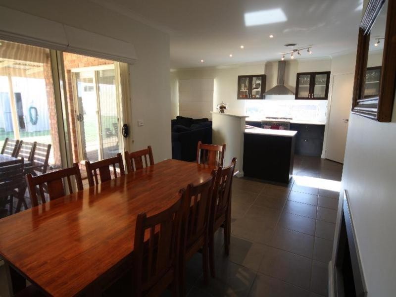 4 Robert Court, Gol Gol NSW 2738