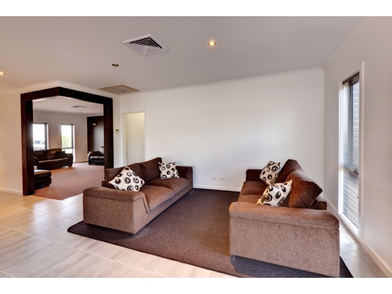 15 Freshwater Court, Mildura VIC 3500