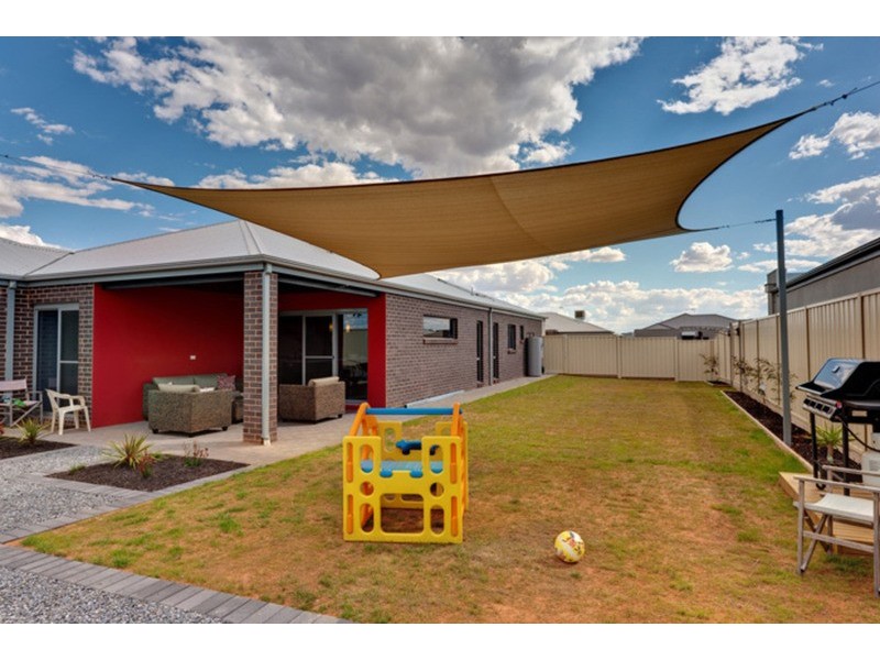 15 Freshwater Court, Mildura VIC 3500
