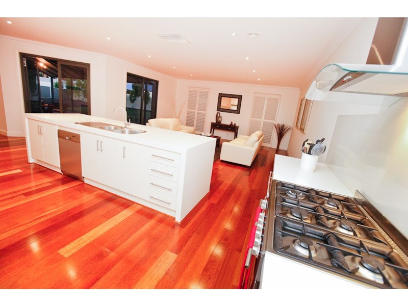 588 Koorlong Avenue, Irymple VIC 3498