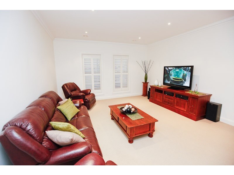 588 Koorlong Avenue, Irymple VIC 3498