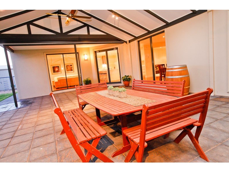 588 Koorlong Avenue, Irymple VIC 3498