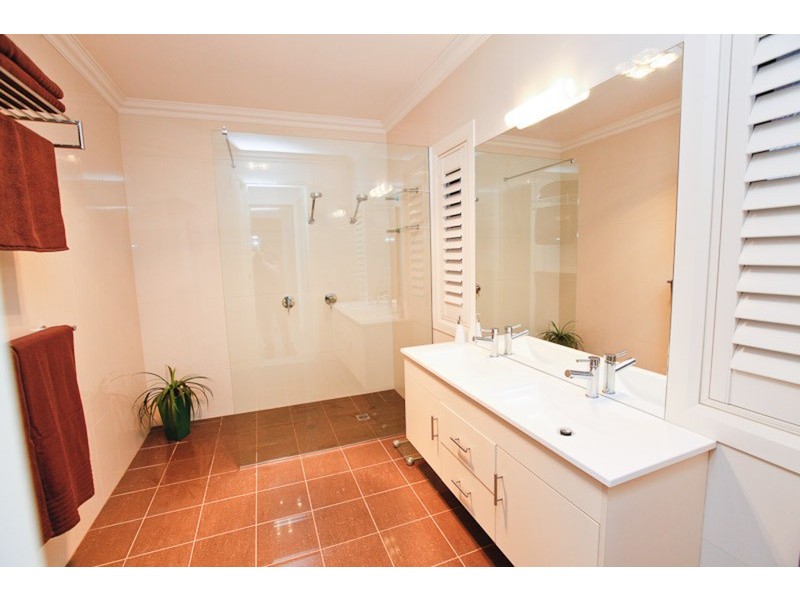 588 Koorlong Avenue, Irymple VIC 3498