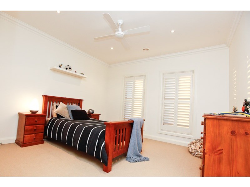 588 Koorlong Avenue, Irymple VIC 3498